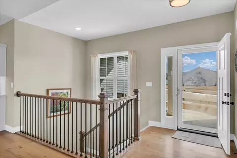 Entry Way - 10 Kickapoo Dr, Monticello, IL 61856 photo 2 of 5
