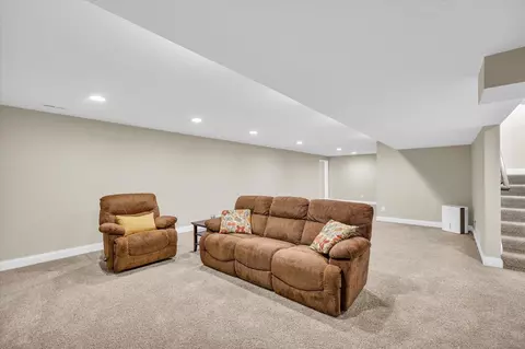 Living - 10 Kickapoo Dr, Monticello, IL 61856 photo 2 of 2