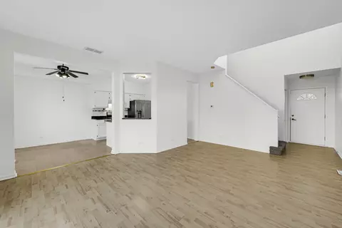 1599 Spaulding Rd, Bartlett, IL 60103 photo 8