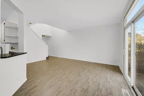 1599 Spaulding Rd, Bartlett, IL 60103 photo 6