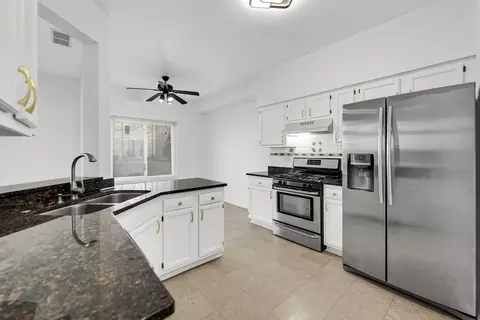 1599 Spaulding Rd, Bartlett, IL 60103 photo 9