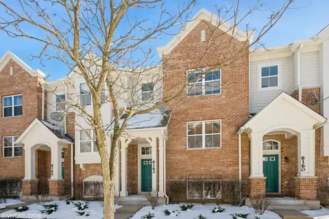 6162 Mayfair St, Morton Grove, IL 60053