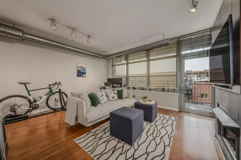 1200 W Monroe St #519, Chicago, IL 60607 photo 3
