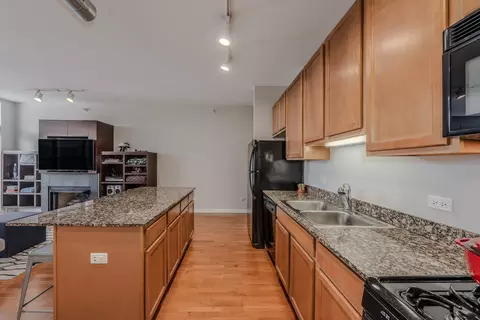 1200 W Monroe St #519, Chicago, IL 60607 photo 9