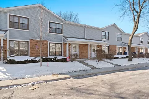4163 Continental Dr, Waukegan, IL 60087