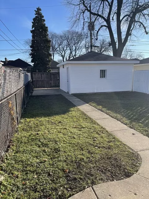 1645 N Lorel Ave, Chicago, IL 60639 photo 3