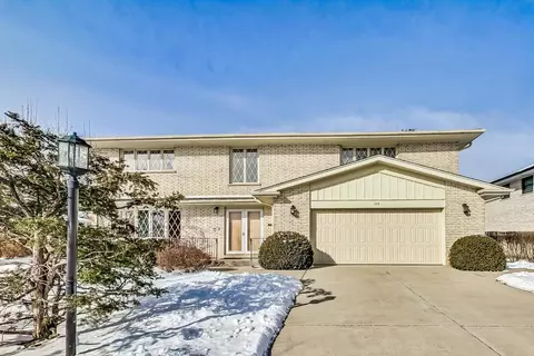 168 Edgemont Ln, Park Ridge, IL 60068