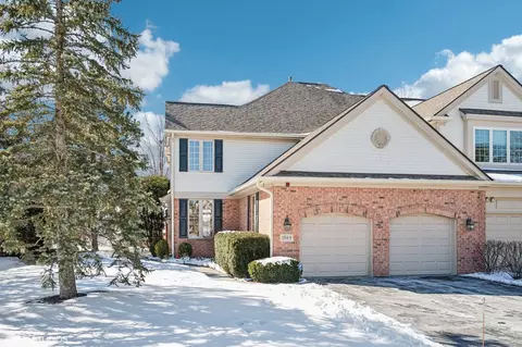 1869 Westleigh Dr, Glenview, IL 60025
