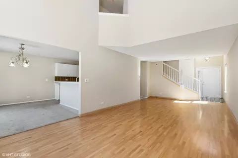 484 Aster Ct #2, Lindenhurst, IL 60046 photo 6