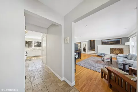 605 63rd St, Willowbrook, IL 60527 photo 3
