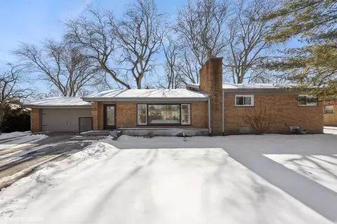 605 63rd St, Willowbrook, IL 60527