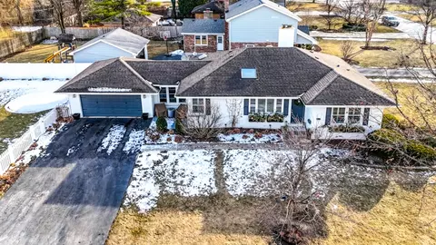 5401 Lawn Ave, Western Springs, IL 60558