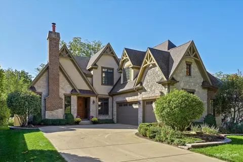 228 W Franklin Ave, Naperville, IL 60540