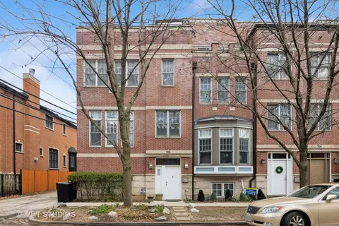 1608 W Grace St, Chicago, IL 60613