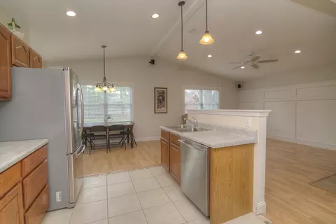 Kitchen - 3503 Vine St, Mchenry, IL 60050 photo 4 of 4