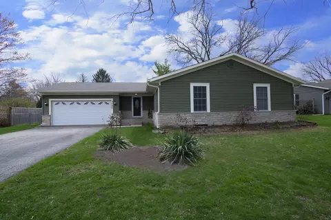 3503 Vine St, Mchenry, IL 60050