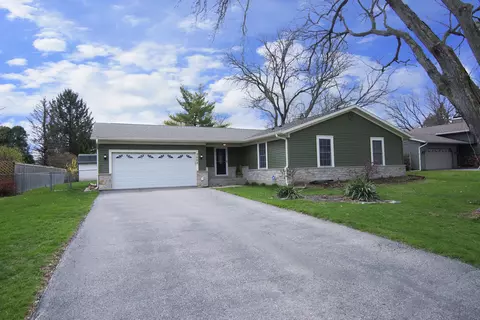 Exterior - 3503 Vine St, Mchenry, IL 60050 photo 5 of 7