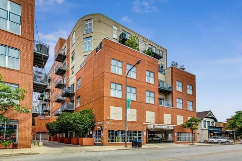 1236 Chicago Ave #D-411, Evanston, IL 60202