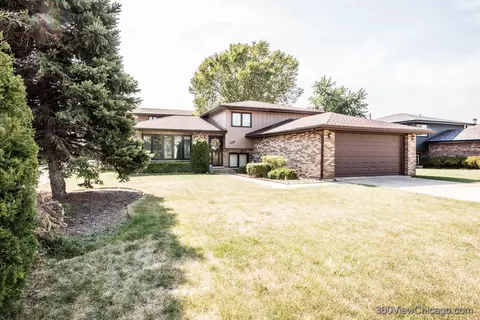 7237 W 78th St, Bridgeview, IL 60455 photo 2
