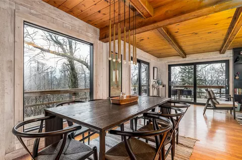 Dining - 3 A68 General Lee Dr, Apple River, IL 61001 photo 2 of 2