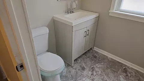 41 E 100th Pl, Chicago, IL 60628 photo 19