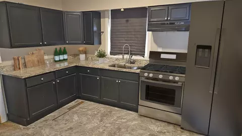 41 E 100th Pl, Chicago, IL 60628 photo 8