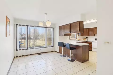 966 Edward St, Wheeling, IL 60090 photo 14