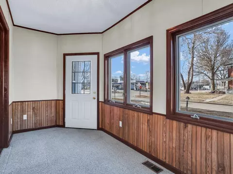 300 S Macon St, Bement, IL 61813 photo 6