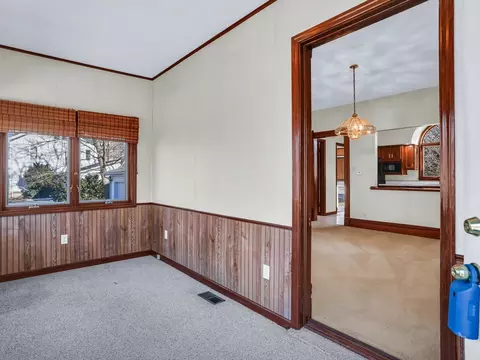 300 S Macon St, Bement, IL 61813 photo 5