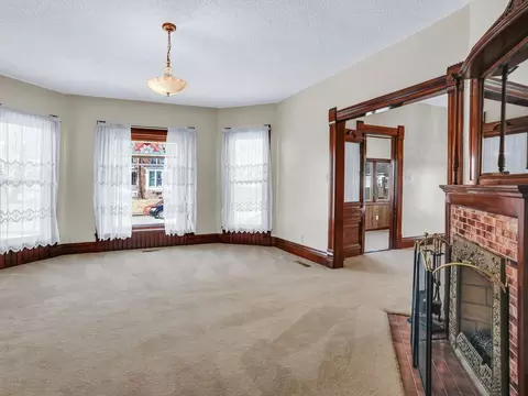 300 S Macon St, Bement, IL 61813 photo 10