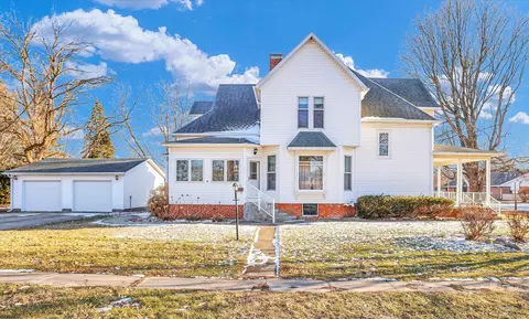 300 S Macon St, Bement, IL 61813 photo 45