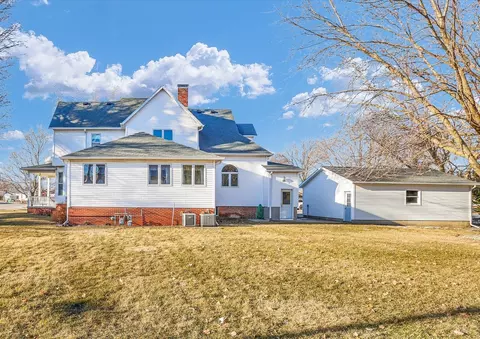 300 S Macon St, Bement, IL 61813 photo 46