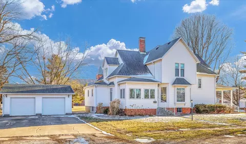300 S Macon St, Bement, IL 61813 photo 3