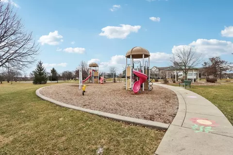 Other - 264 Comstock Dr, Elgin, IL 60123 photo 33 of 36