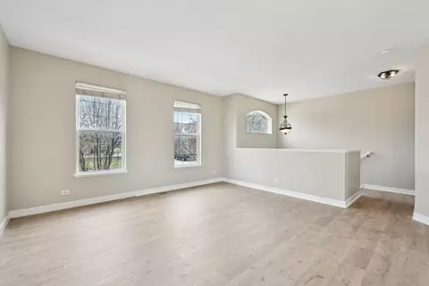 Other - 264 Comstock Dr, Elgin, IL 60123 photo 4 of 36