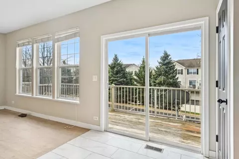 Other - 264 Comstock Dr, Elgin, IL 60123 photo 9 of 36