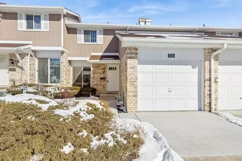 1173 Leicester Ct, Wheaton, IL 60189