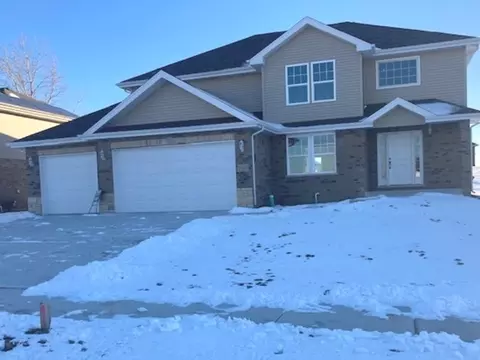 1361 Parliament Dr, Crete, IL 60417