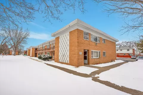 231 Northway Park Rd #12, Machesney Park, IL 61115
