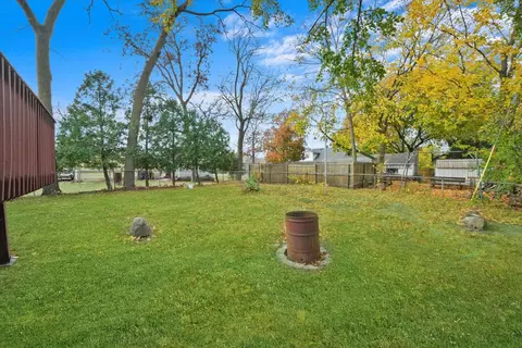 Exterior - 34716 N Holman Ave, Ingleside, IL 60041 photo 6 of 11