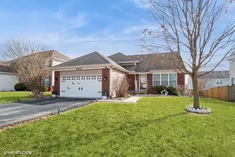 8100 Aaron Ln, Joliet, IL 60431