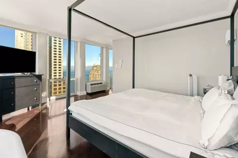 111 E Chestnut St #51A, Chicago, IL 60611 photo 22