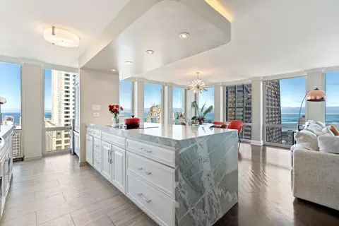 111 E Chestnut St #51A, Chicago, IL 60611 photo 8