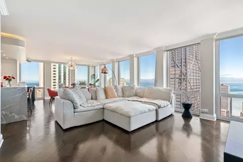111 E Chestnut St #51A, Chicago, IL 60611 photo 15