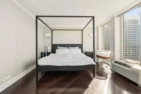 111 E Chestnut St #51A, Chicago, IL 60611 photo 23