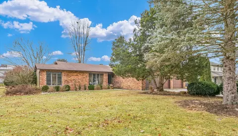 607 E South Mahomet Rd, Mahomet, IL 61853