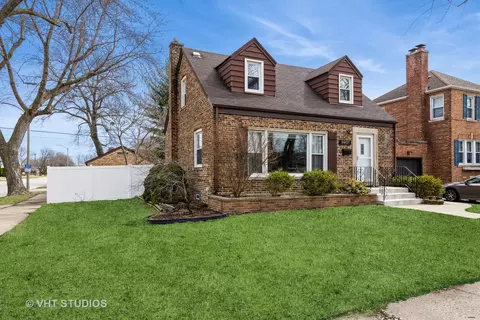 9901 S Clifton Park Ave S, Evergreen Park, IL 60805