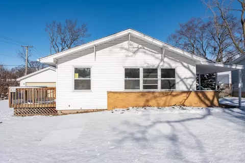 10454 W Bairstow Ave, Beach Park, IL 60087