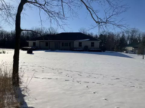 22113 Carmack Rd, Marengo, IL 60152