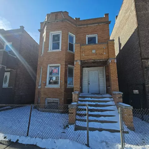 552 N Central Park Ave, Chicago, IL 60624